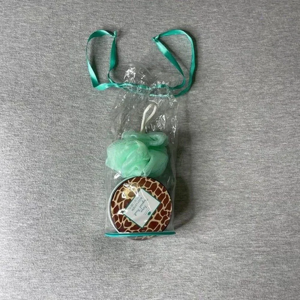 Image Essentials Fierce Tropical Fruit Body Lotion & Sponge 3 PCS. Gift Set